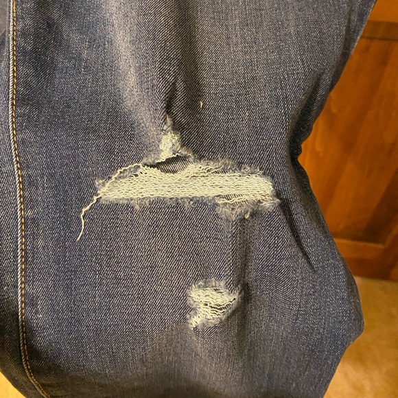 Old Navy Maternity Front-Low Panel Distressed Rockstar Super Skinny Jeans - Picture 3 of 7